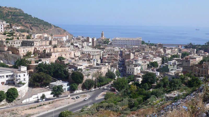 300.JPG - hôpital Baudens, l'église Saint-Louis et le Boulevard Oudinot - 2010