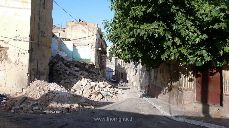 304.JPG - Rue de Madrid, près de l'église Saint-Louis - 2010