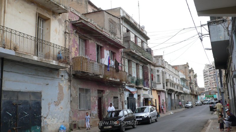 363.JPG - Rue de Nîmes, juin 2010.