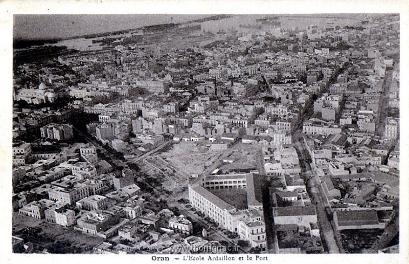 370.jpg - Vue sur le Lycée Ardaillon, le Musée n'est pas encore construit
