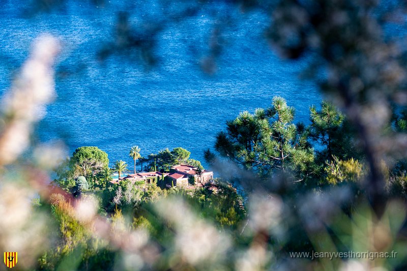 Notre Dame d Afrique 29 01 21 31.jpg - Théoule (06) - Vue depuis le col de Théoule - 29 janvier 2021