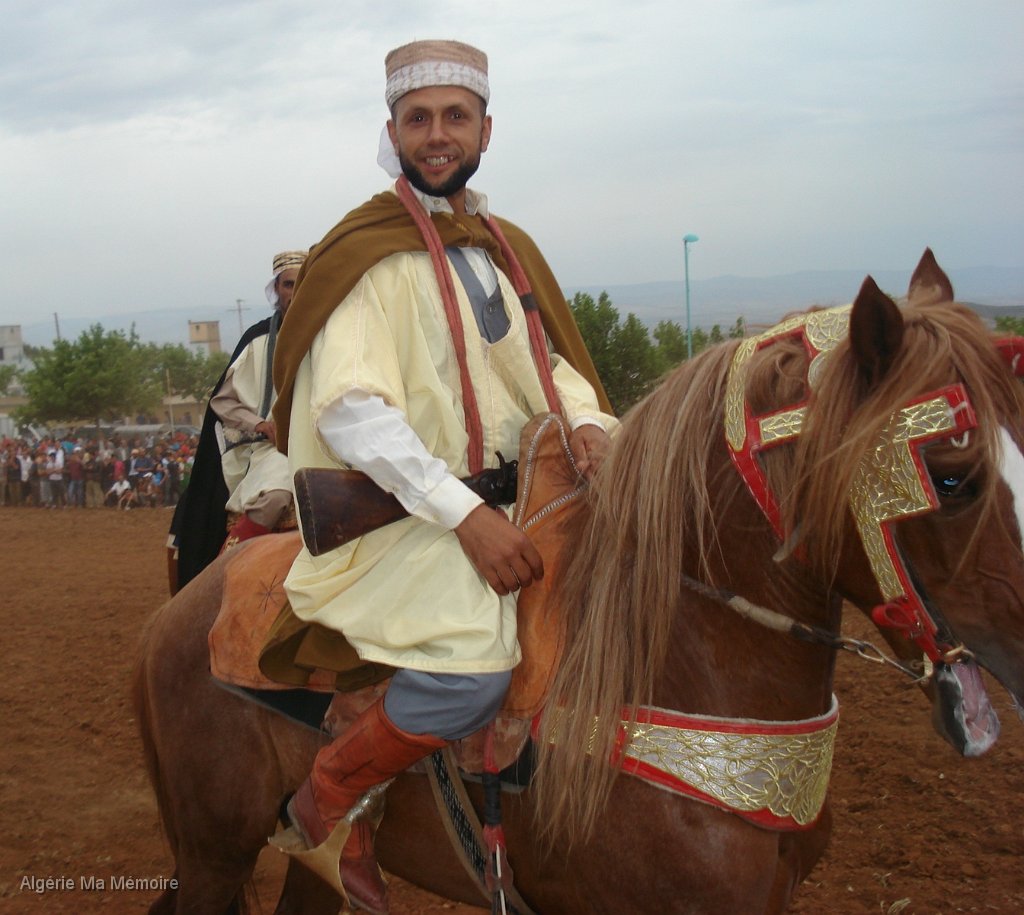 2.jpg - Fantasia autour d'Aïn-Youcef (Lavayssière) en 2008 - Photo Mohamed.