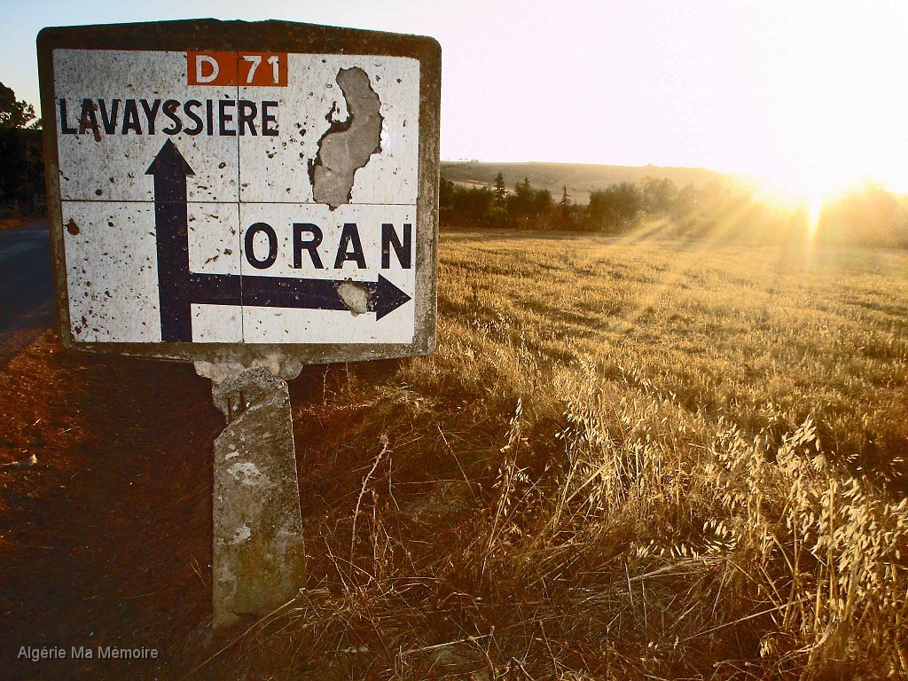 6.JPG - Le panneau légendaire de changement de direction - Août 2012                                 