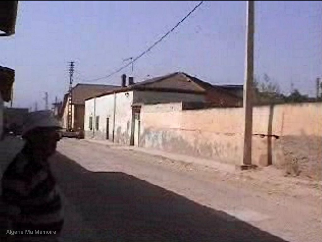 Jardin et maison renee Corbieres.jpg - Jardin et maison Renée Corbières