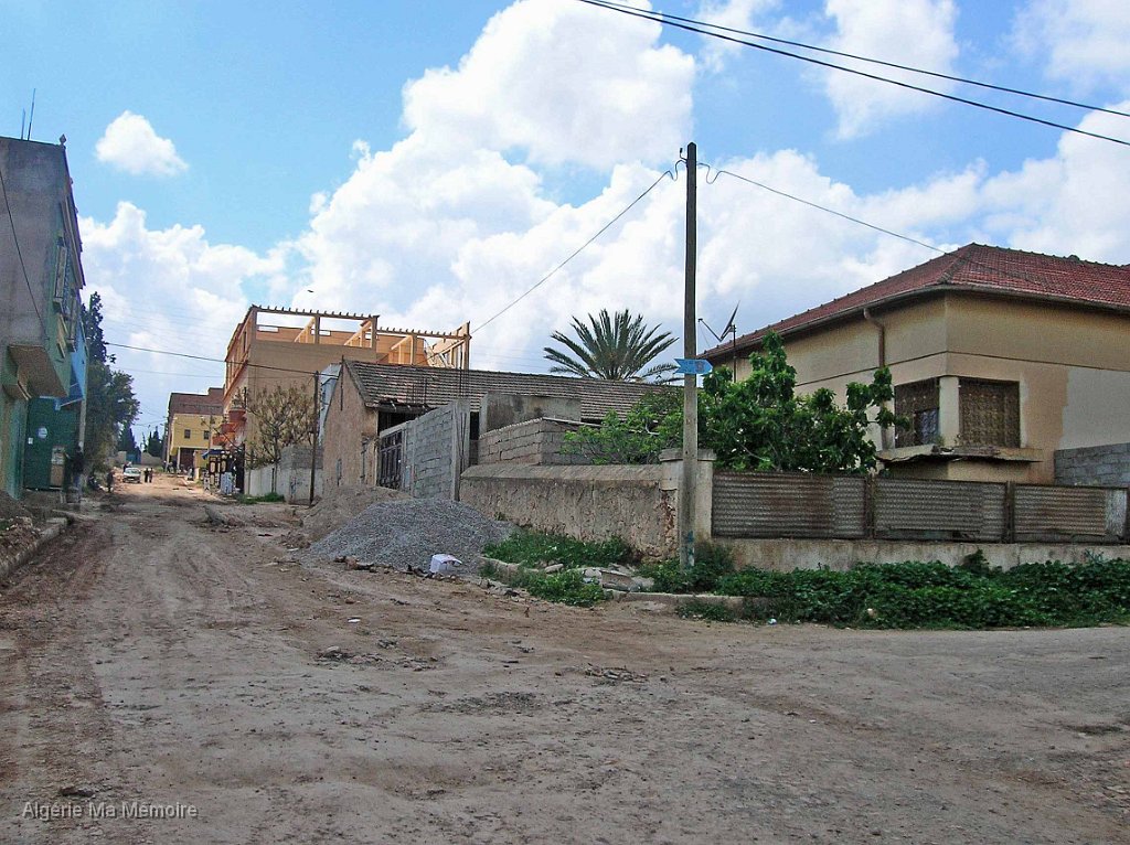 Maison Jules Quintard 6.JPG -   Maison Jules Quintard à droite. (Photo Miloud Kerrous)           