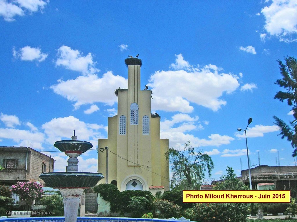 renovation eglise 11.JPG - L'ancienne église repeinte par Miloud Kherrous et son équipe