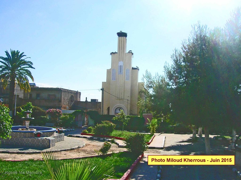 renovation eglise 5.JPG - L'ancienne église repeinte par Miloud Kherrous et son équipe