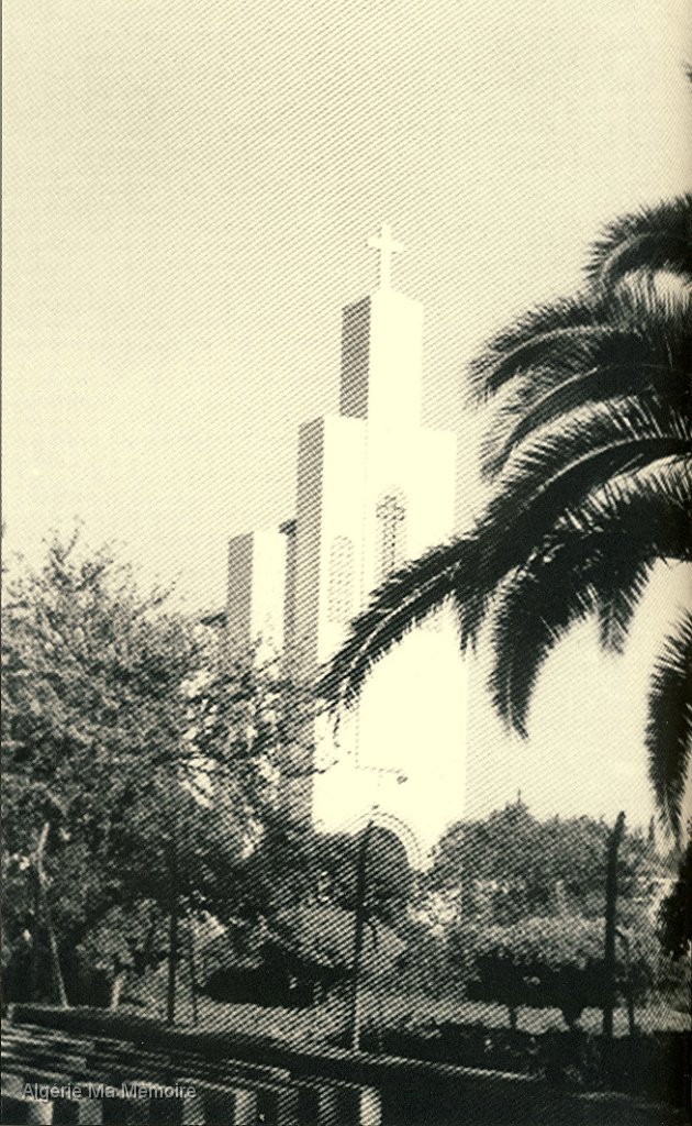 Eglise avant 1962 doc Diocese.jpg - L'église avant 1962. Photo Diocèse