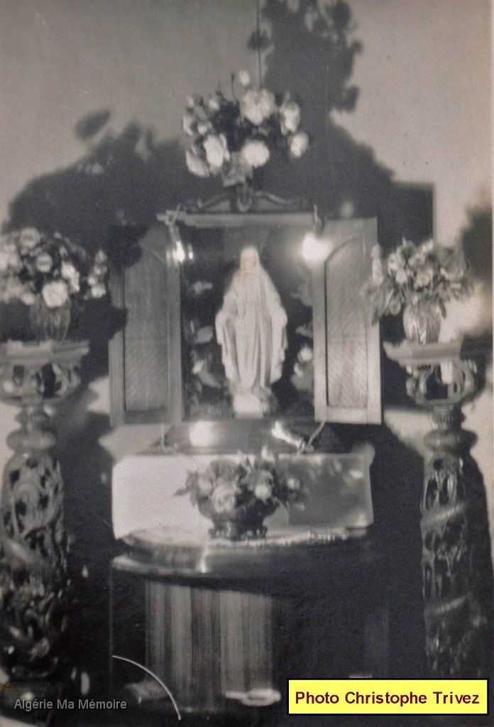 IMG 5 bis.jpg - Vierge de l'église du village (Photo Christophe Trivez)