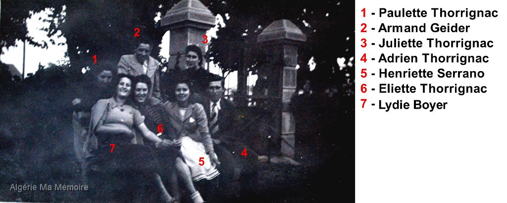 Lavayssiere le jardin public liste.jpg - Les jeunes de Lavayssière au jardin public dans les années 1940.