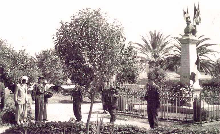 ceremonie aux monuments aux morts.jpg - Cérémonie aux monuments aux morts. (Photo Miloud Kerrous)