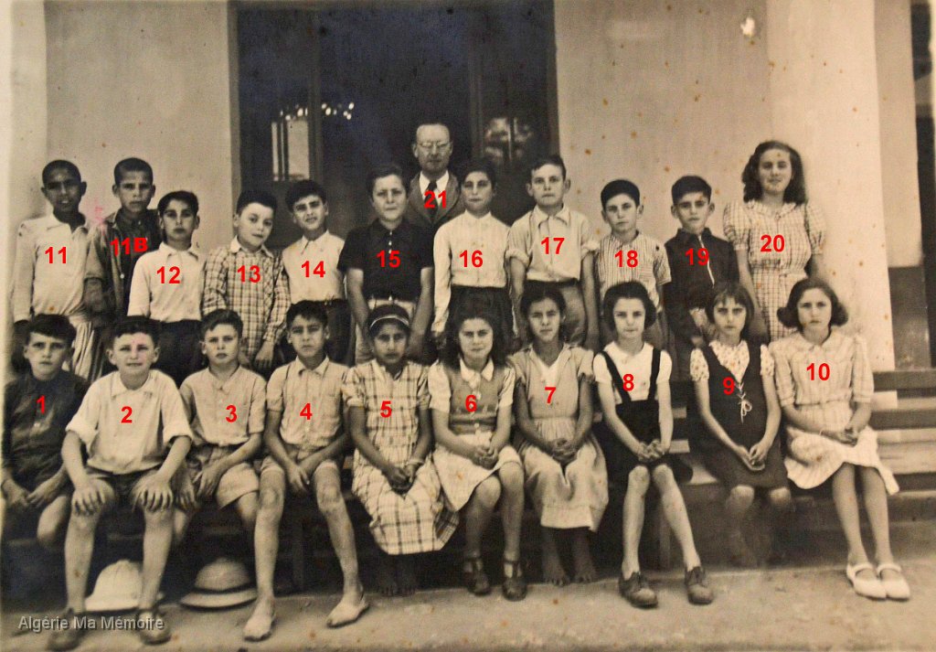 Lavayssiere classe 1948 photo Paul Santander avec N copie.jpg - Classe de 1948 à identifier (Photo Paul Santander)