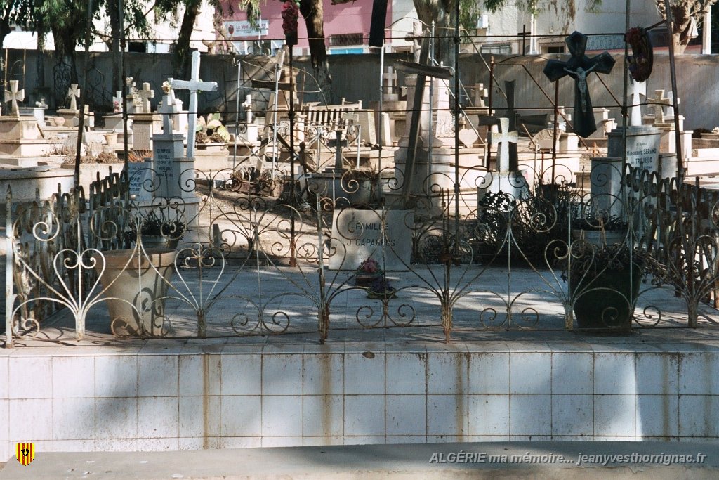Tombe J Caparros 3.jpg - La tombe Jean Caparros à Tlemcen