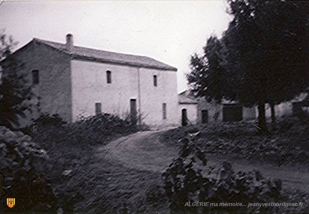 La ferme Jean Pierre Portales.jpg - La ferme Jean-Pierre Portalès à Hennaya (Tlemcen) - Période française.