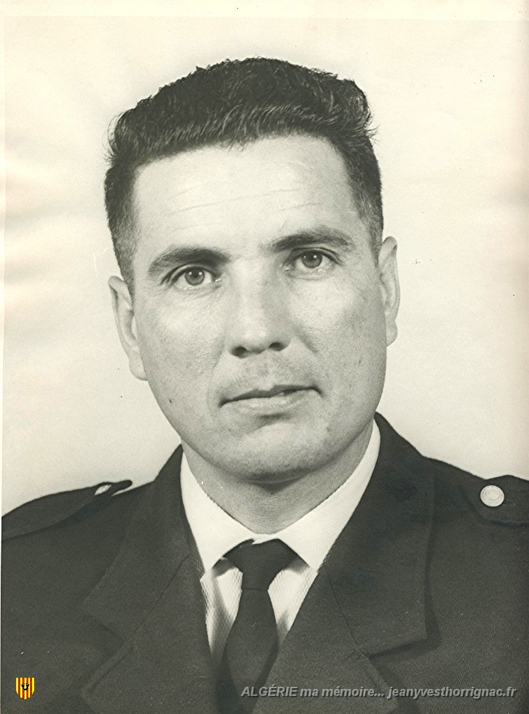 Louisou 001.jpg - Louis Portalès dans son uniforme de policier.